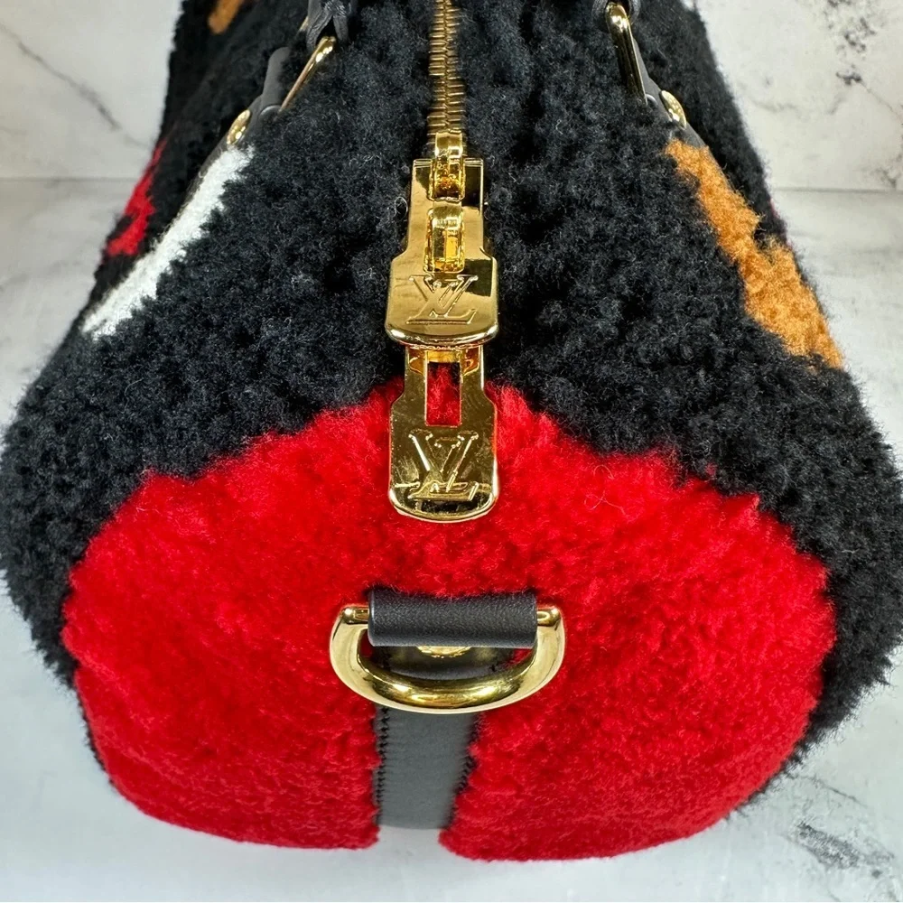 Louis Vuitton Teddy Speedy 25 red/black Monogram Shearling Bandouliere LV Bag - Picture 12 of 16